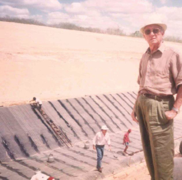 Fundador da Record em obra histórica